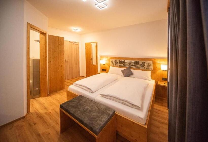 트리플 클래식 룸, Gasthaus Rotes Ross