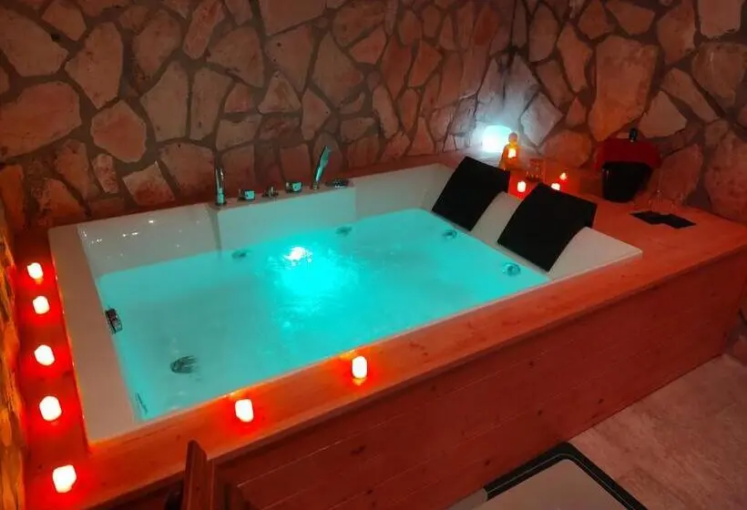 Deluxe Appartement met 1 Slaapkamer, Spa Suite 21