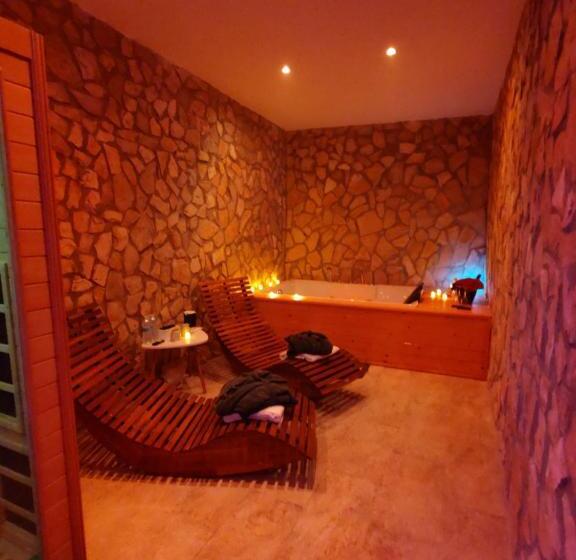 Апартаменты Deluxe 1 Спальня, Spa Suite 21