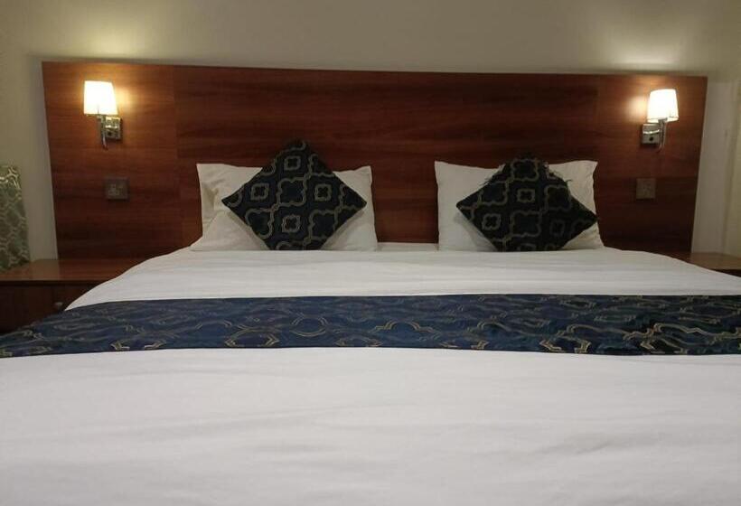 家庭间, Al Rownaq