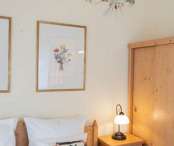 اتاق اکونومی, Gästehaus Englischer Garten