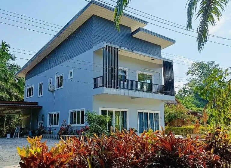 マウンテンビューファミリールーム, Khao Sok Green Garden Resort
