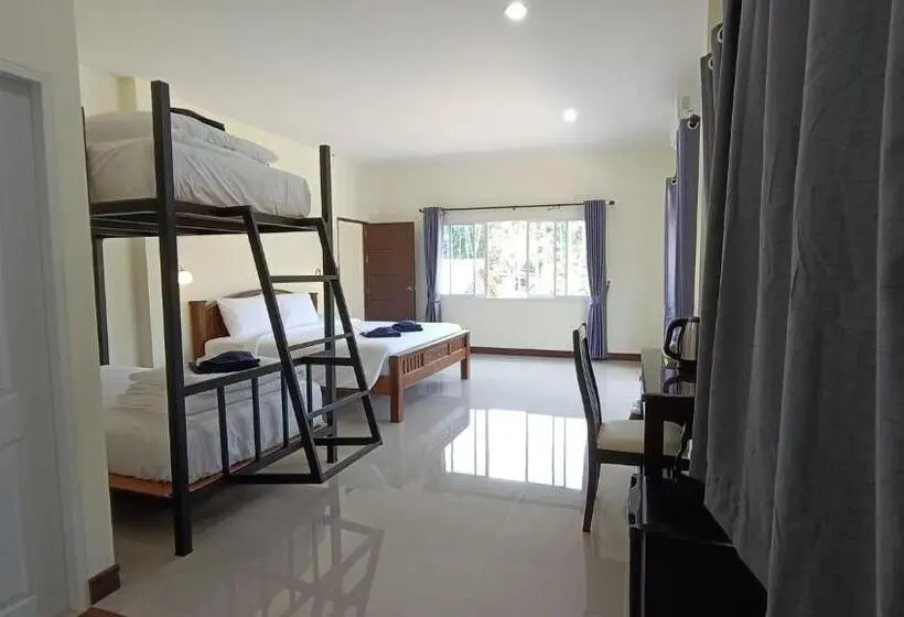 テラス付きスタンダードルーム, Khao Sok Green Garden Resort
