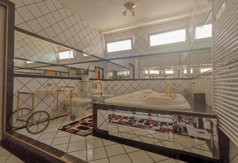 2 Bedroom Apartment, Hévíz Kristály Apartman