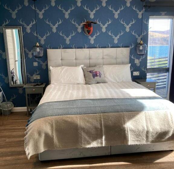 Номер Deluxe Вид на Море с Балконом, Skyefall Self Catering