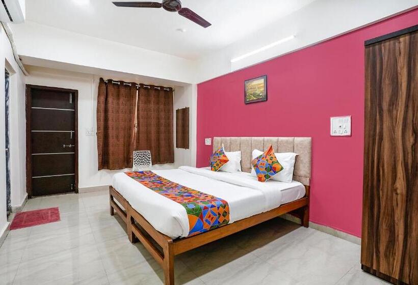Номер Deluxe, Fabexpress Sunset Residency   Nr Belapur