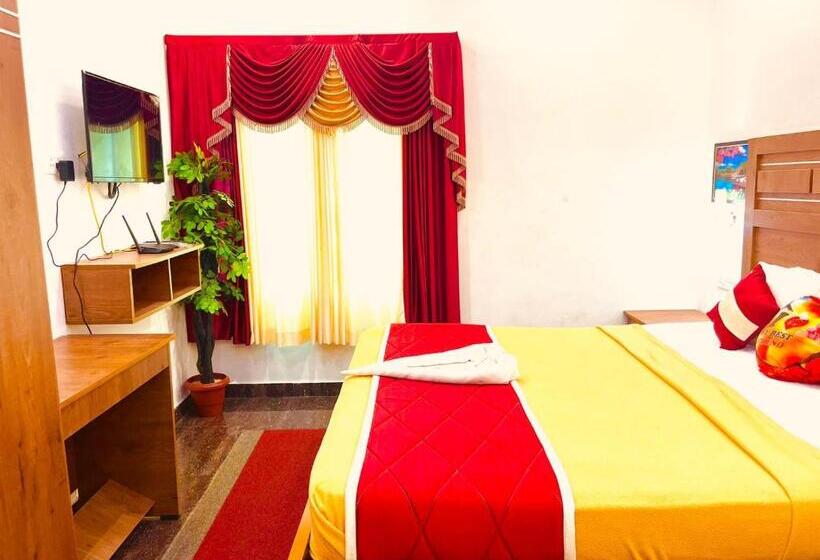 חדר דלוקס, Golden Leaf Munnar