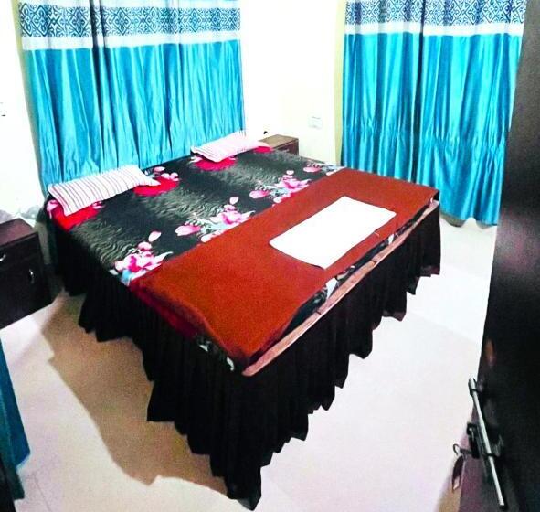 デラックスルーム, Goroomgo Sriyansh Inn Puri