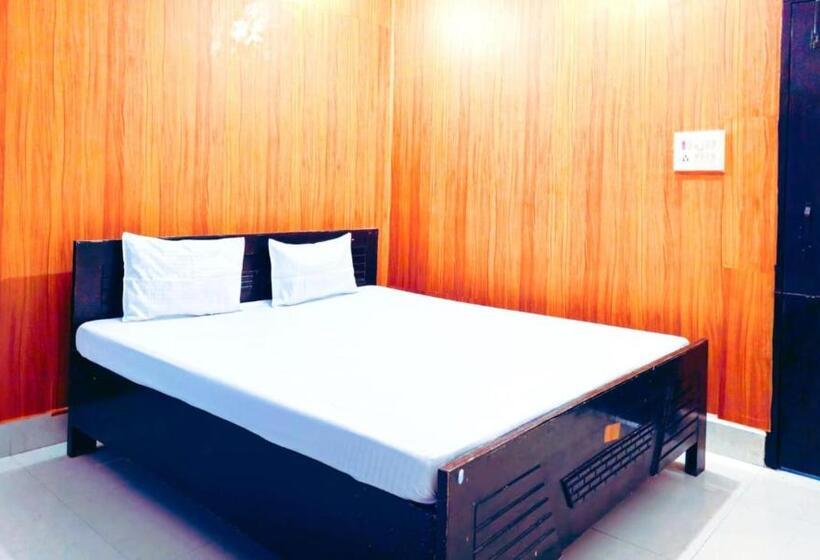 豪华房间, Goroomgo Nalanda Guest House