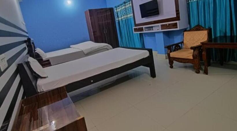 四人豪华间, Goroomgo Nalanda Guest House