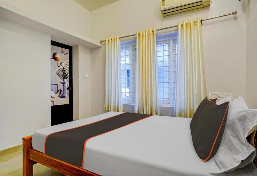 스탠다드 룸, Oyo Thaikkattukara Residency