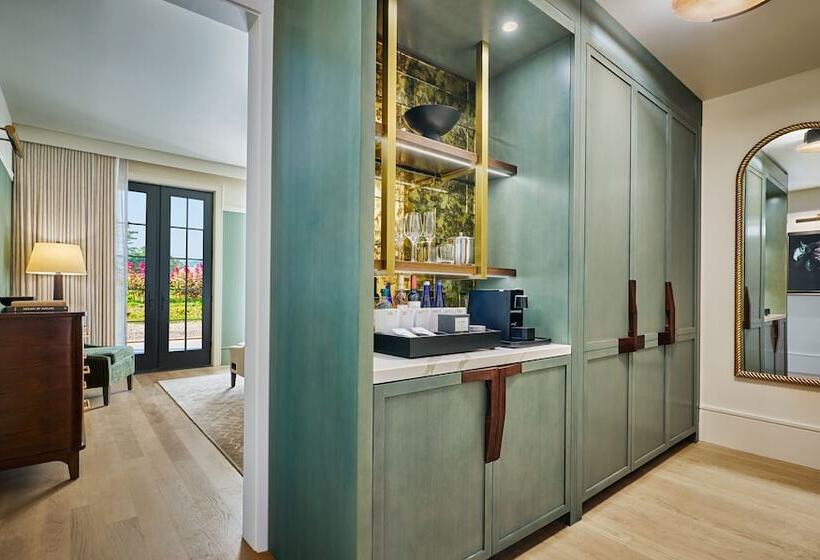 Номер Deluxe, Pendry Natirar