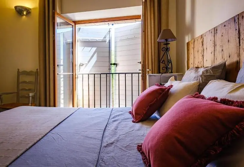 Standard-huone Puutarhanäkymä, Mas D Alaure B&b