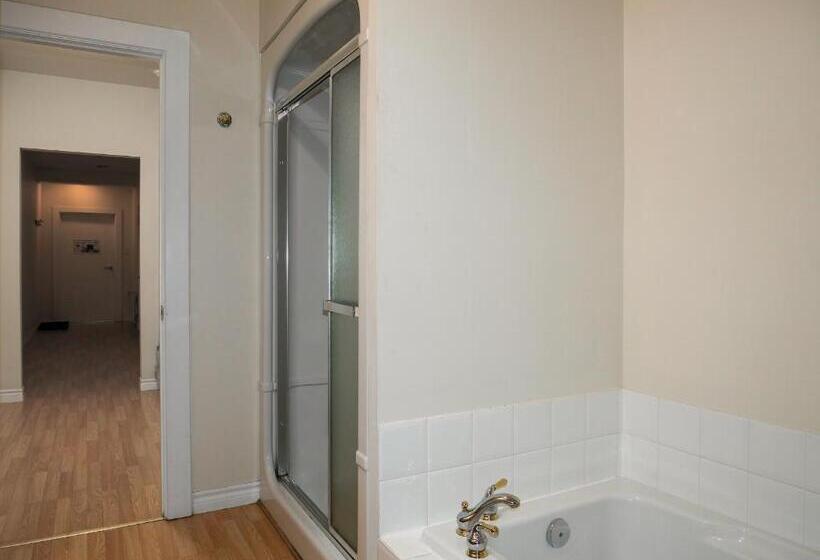 套房, Prospectors Inn