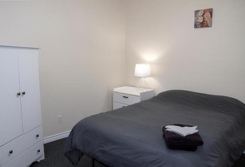 家庭套房, Prospectors Inn