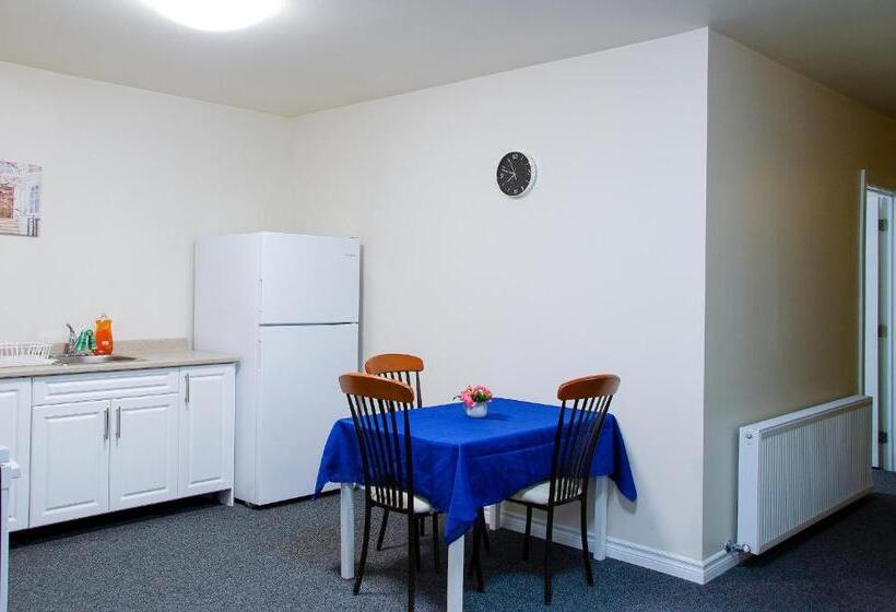 家庭套房, Prospectors Inn