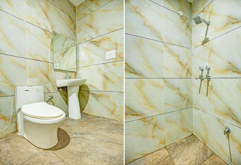 Трехместный Номер Классика, Town House Cafe And Hotel, Kurukshetra