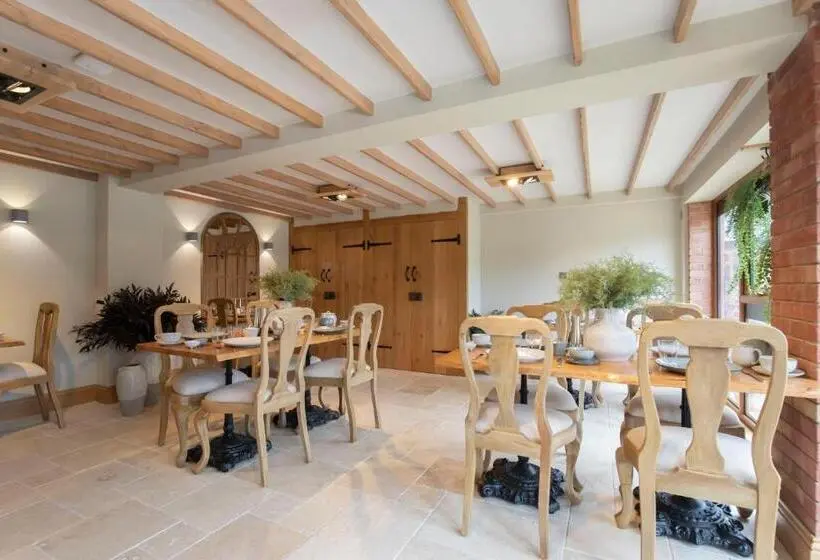 キングサイズベッドのデラックスルーム, Stable Lodge Boutique Bed & Breakfast