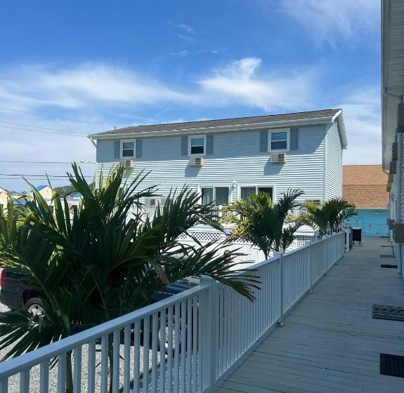 Апартаменты 2 Спальни, Surfers Villa