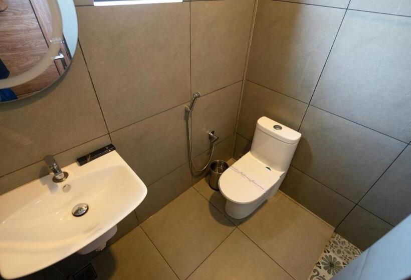 וילה עם חדר שינה אחד ובריכת שחיה, Vayalada View Point Resort