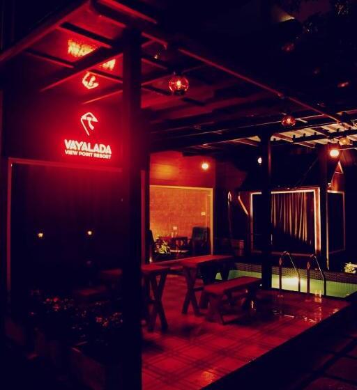 וילה עם חדר שינה אחד ובריכת שחיה, Vayalada View Point Resort