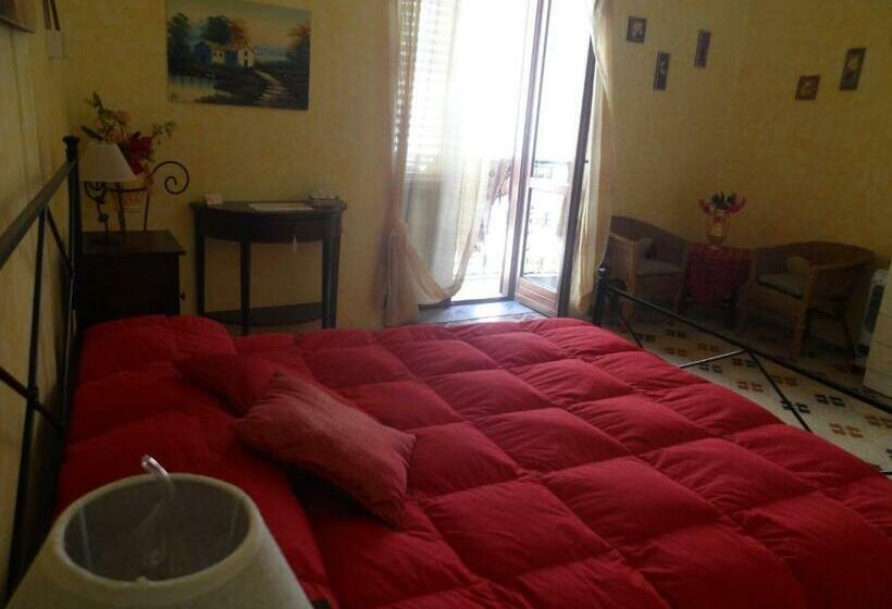 带共用浴室的标准房间, B&b Il Vecchio Messina