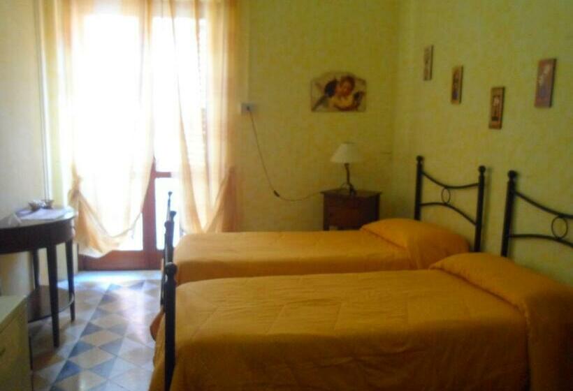 标准单人间共用浴室, B&b Il Vecchio Messina