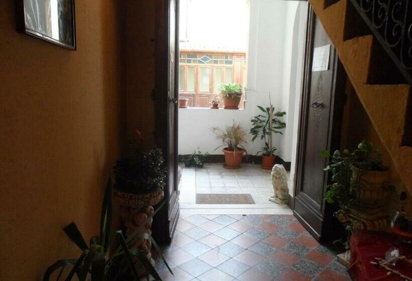 标准单人间共用浴室, B&b Il Vecchio Messina