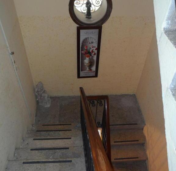 标准三人间共用浴室, B&b Il Vecchio Messina