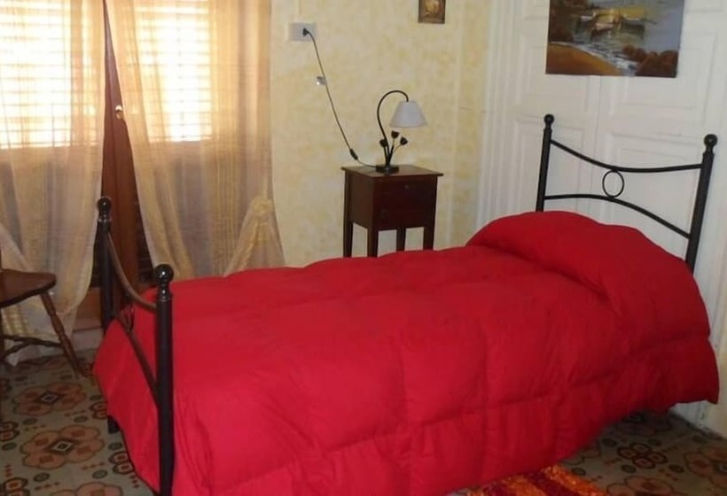 标准单人间共用浴室, B&b Il Vecchio Messina