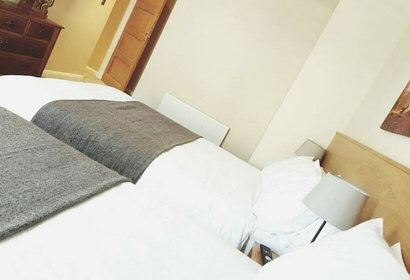 标准间, Belfast House