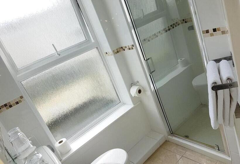 家庭间, Belfast House