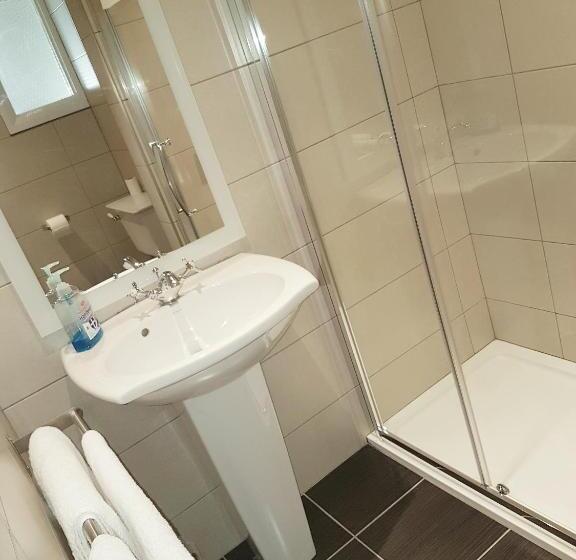 标准工作室, Belfast House