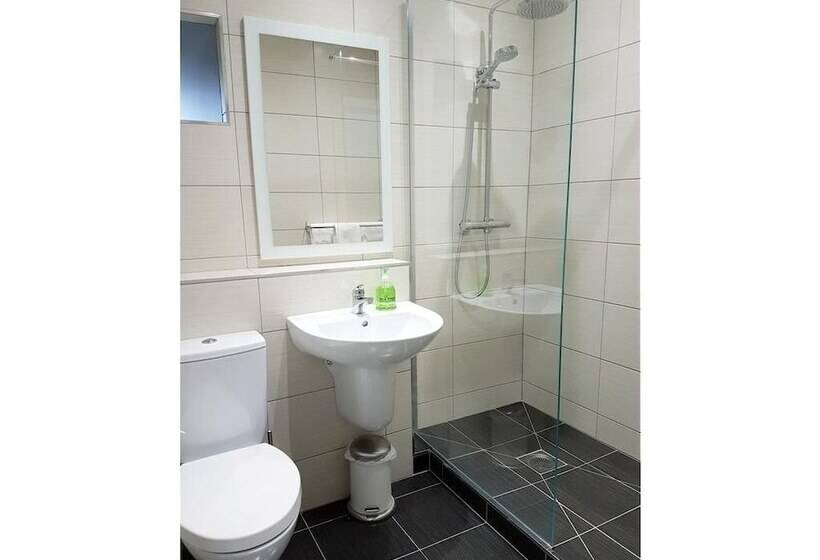 Апартаменты 2 Спальни, Belfast House