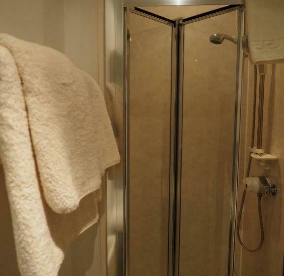 חדר דלוקס, Skye Haven