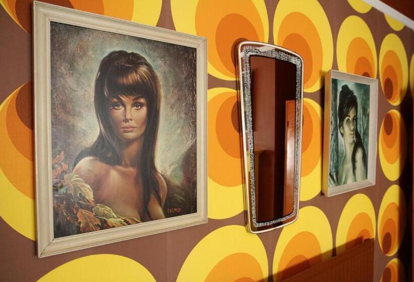 Номер Стандарт, Snooze