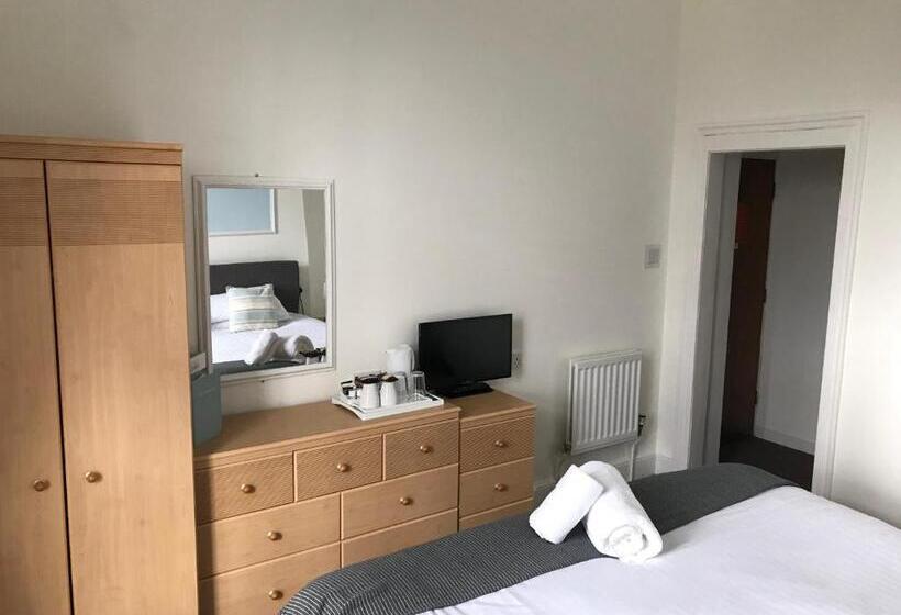 标准间带山景, The Oasis