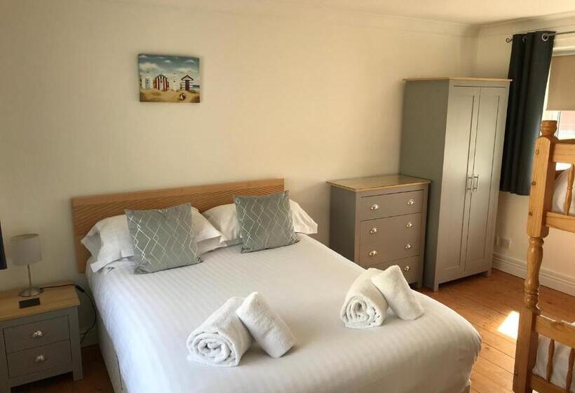 带2个卧室的公寓, The Oasis