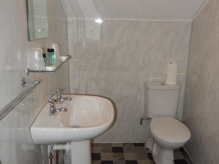 标准间带山景, The Oasis