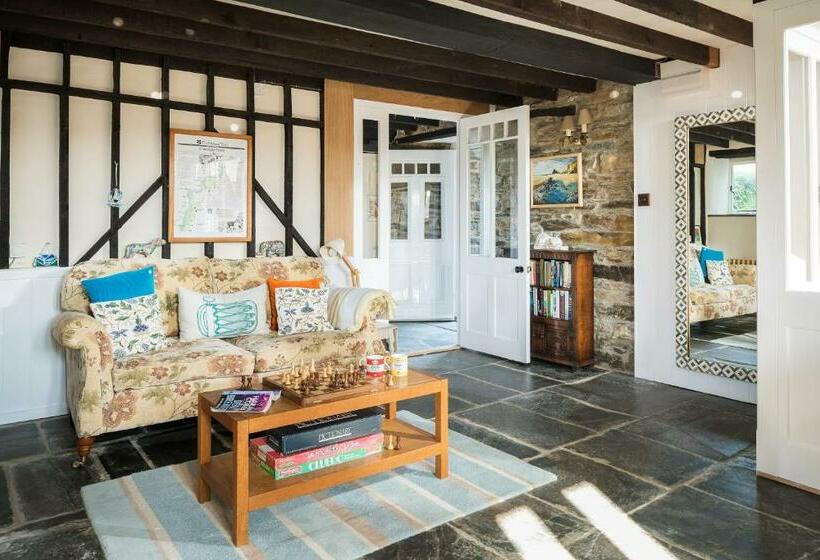 침실 1개 주택, Trevigue Farm