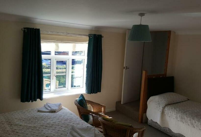 Семейный Номер, Church End Farm Bed And Breakfast