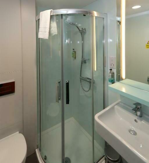 Номер Стандарт, Easyhotel Liverpool