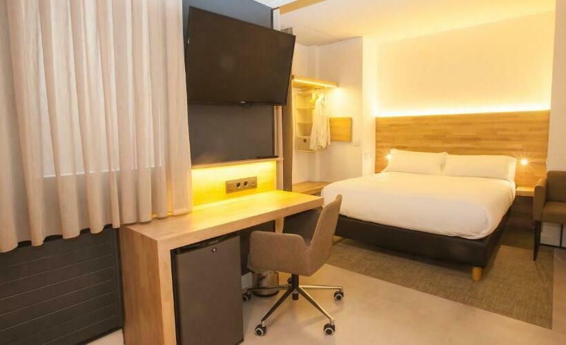 اتاق استاندارد, A Pamplona