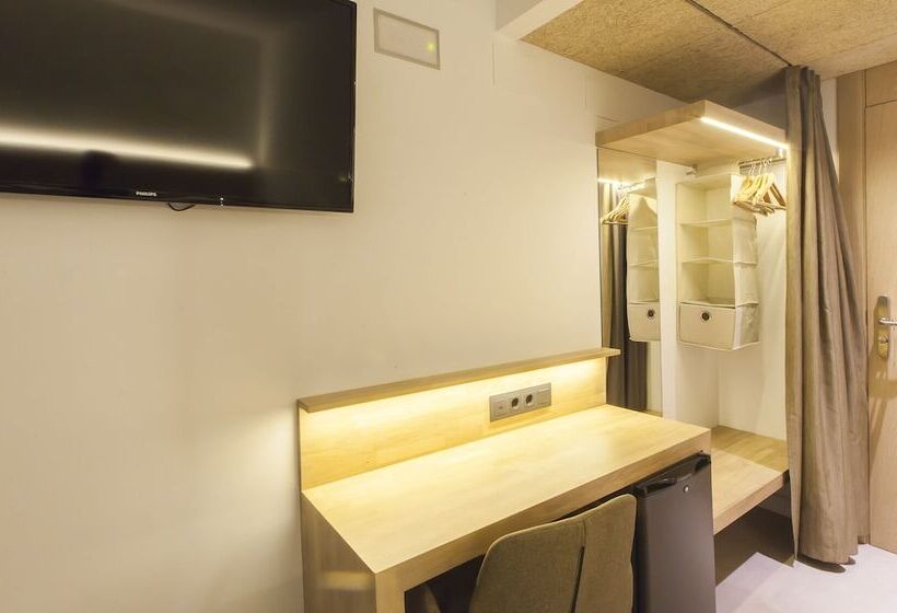 اتاق استاندارد, A Pamplona