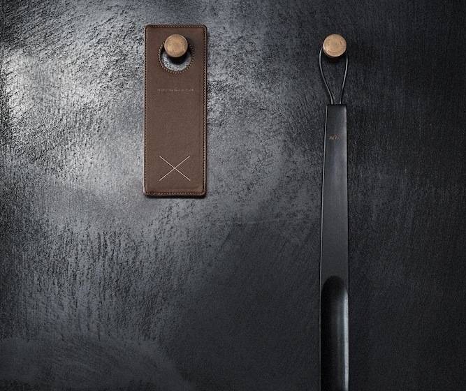 חדר סופריור, At Six