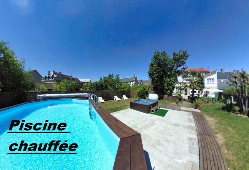 חדר יוקרתי, Hôtel Le P'tit Monde