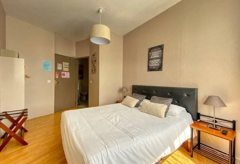 Standard-huone Puutarhanäkymä, Hôtel Le P'tit Monde