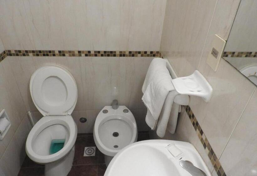 اتاق استاندارد سه نفره, Ideal