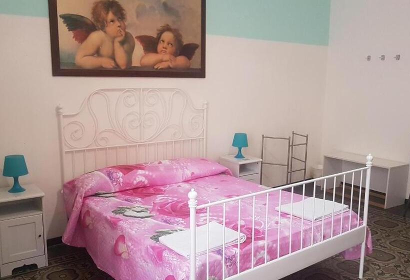 غرفة قياسية مع حمام خارجي, Lanza