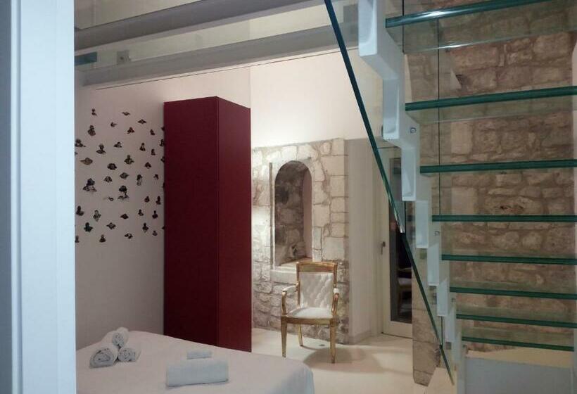 Négyszemélyes Standard Szoba Erléllyel, San Giorgio Modica